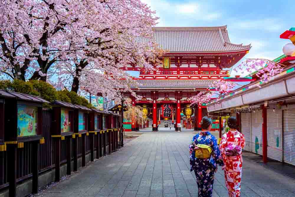 Nhật Bản cũng là điểm đến du lịch quen thuộc với người Việt