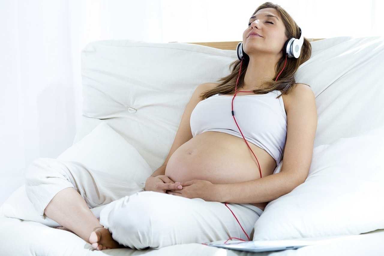 Mẹ bầu nên nghe nhạc trong bao lâu?